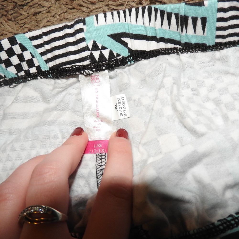 Pattern Leggings - Picture 2 of 2
